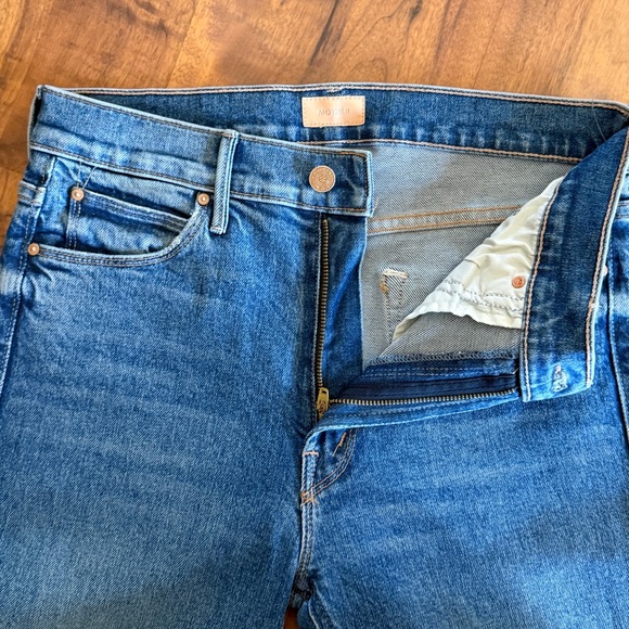 MOTHER Mid-rise Dazzler Ankle Jeans - Picture 4 of 9